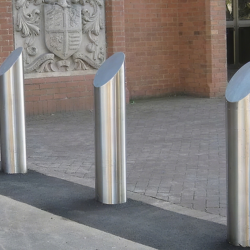 bollard