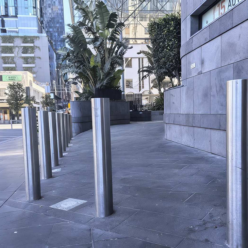 fixed bollard